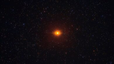 The Largest Star in the Universe Is 1,700x Bigger Than Our Sun